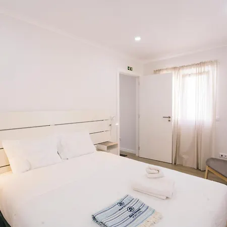 102 - Hut Spot Apartman Peniche
